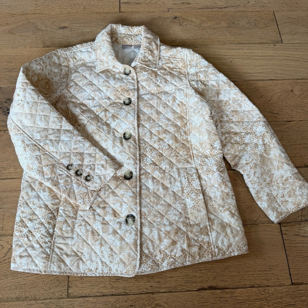 Chico's Quilted Jacket 3 Tan White Excellent Floral Lace Print Button (1780)